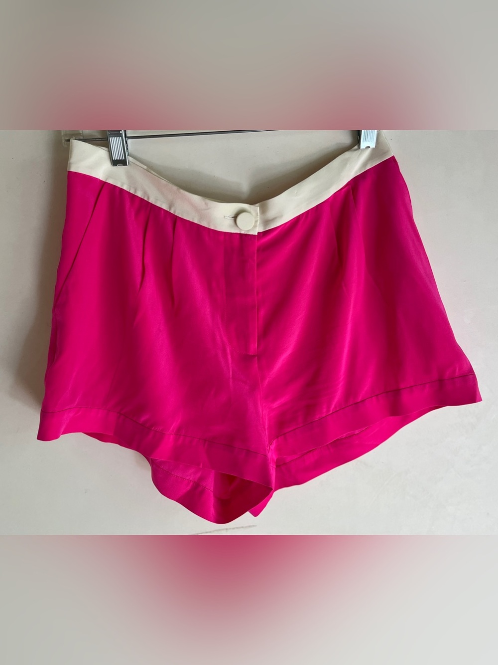 Mason Fushia Silk Pleated Short Shorts